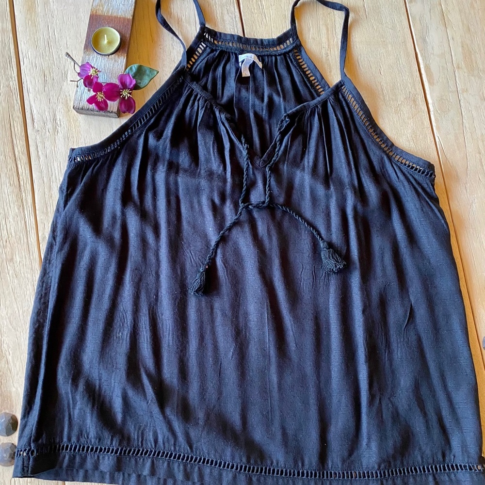 O’Neil black top.  EUC